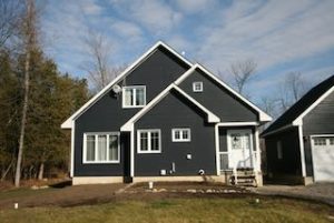 Photo du devant de la maison au 3709 Loch Garry, Apple HIll, ON.CA